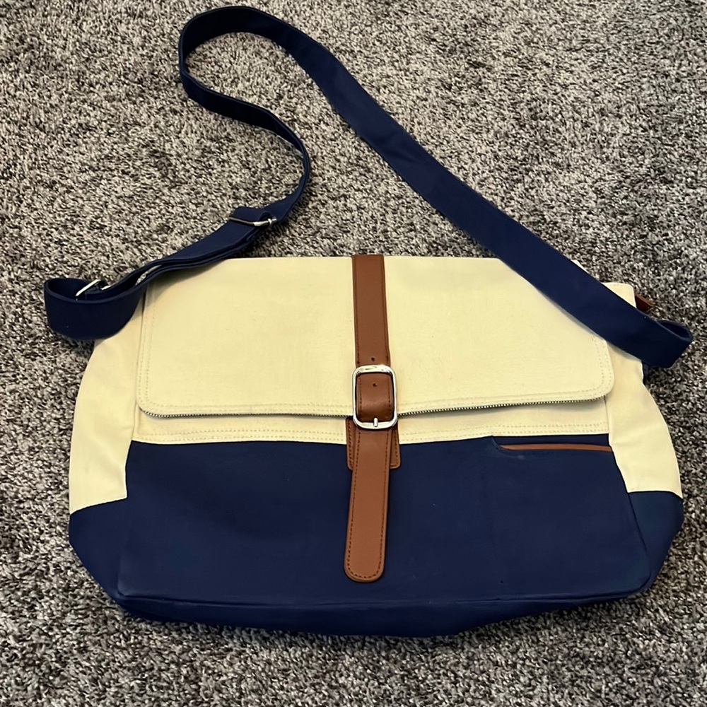 Miche brand Messenger bag “Kent”